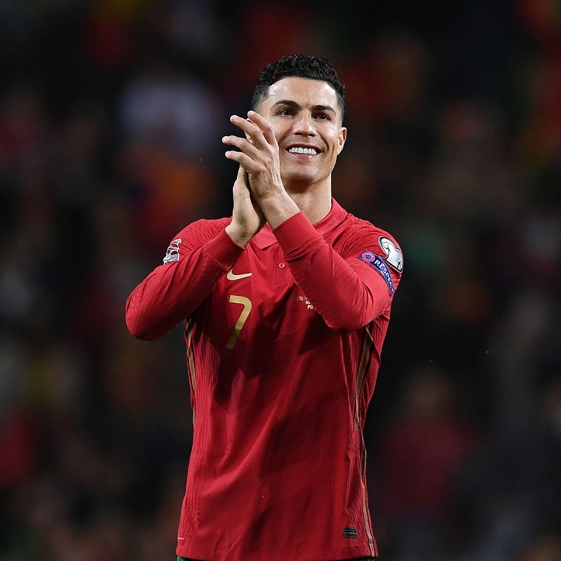 top-cac-cau-thu-bong-da-dep-trai-nhat-the-gioi-hien-nay-cristiano-ronaldo